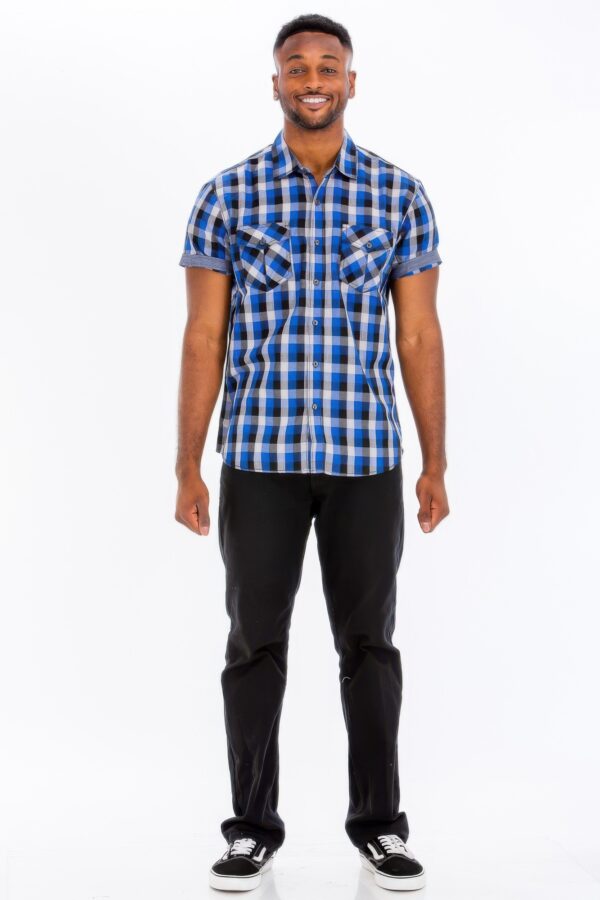 Men’s Checkered Button-Down Shirt with Chest Pockets