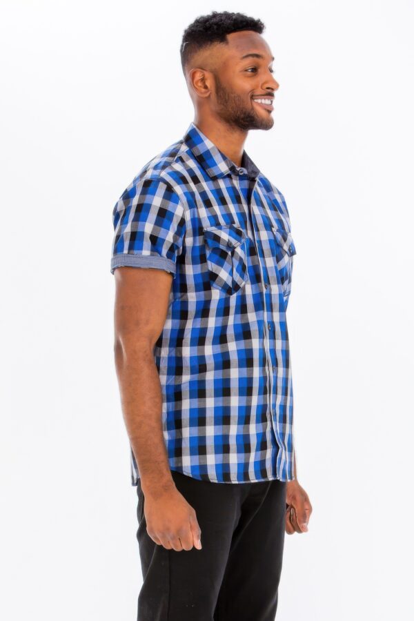 Men’s Checkered Button-Down Shirt with Chest Pockets