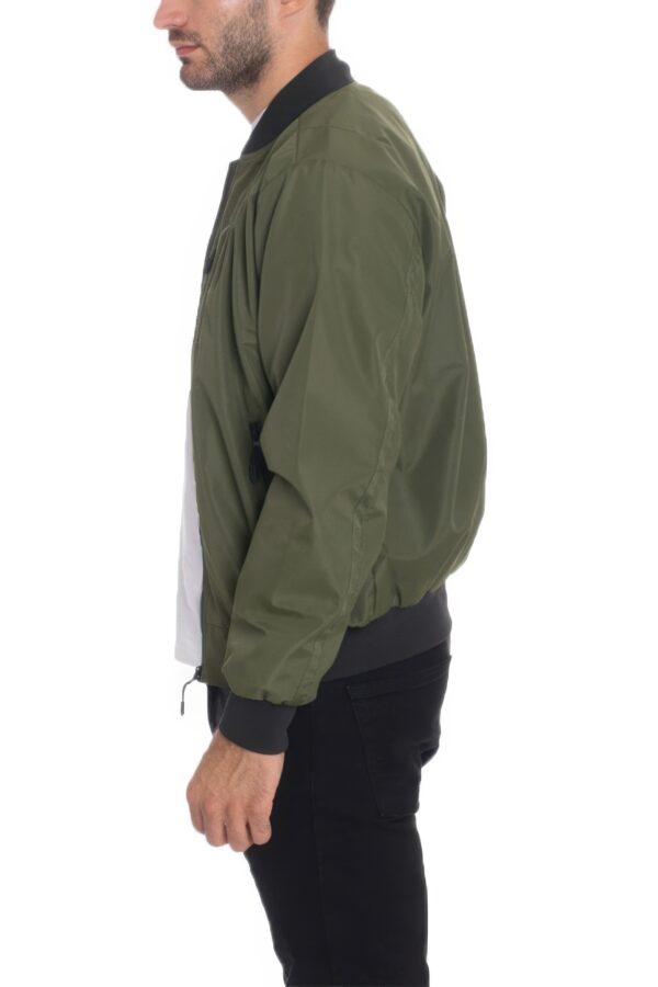 Men’s Lightweight Windbreaker Jacket – Contrast Trim