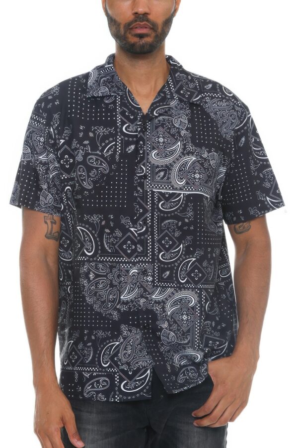 Men’s Collared Print Button-Down Shirt – Black & White