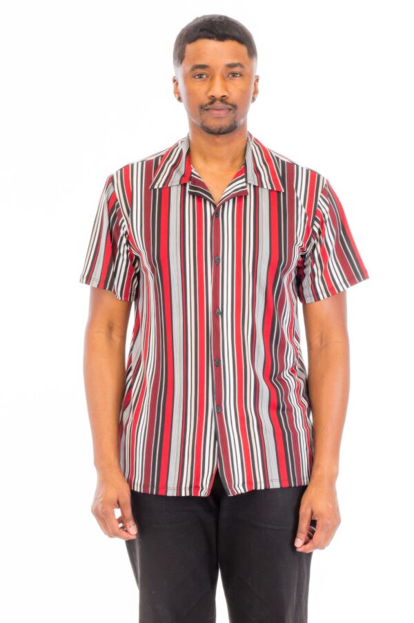 Vertical Print Short-Sleeve Button-Down Shirt – Red