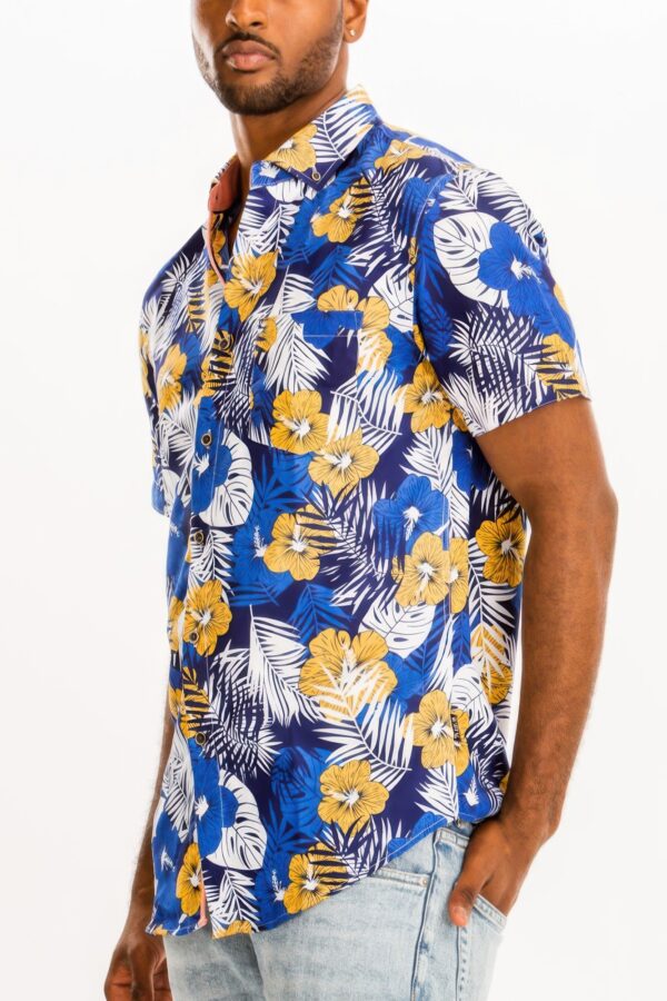 Men’s Hawaiian Button-Down Shirt – Tropical Print