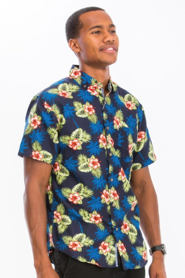 Men’s Hawaiian Print Button-Down Shirt – Tropical Multi
