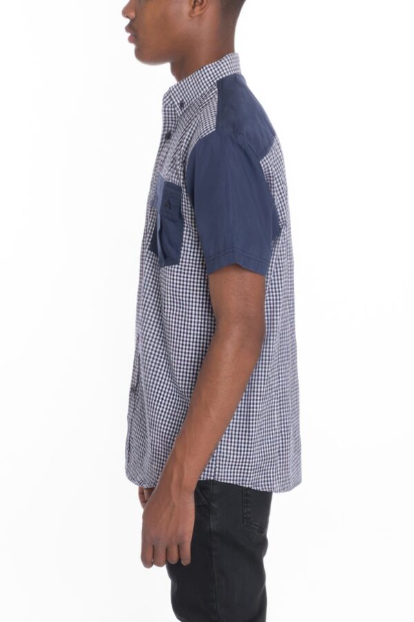 Men’s Short-Sleeve Two-Tone Button-Down Shirt
