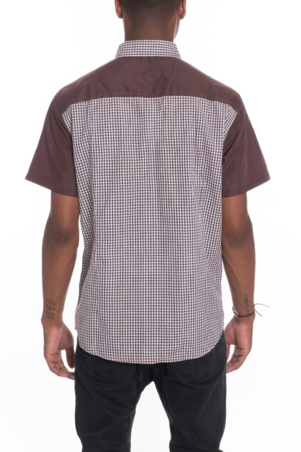 Men’s Short-Sleeve Two-Tone Button-Down Shirt