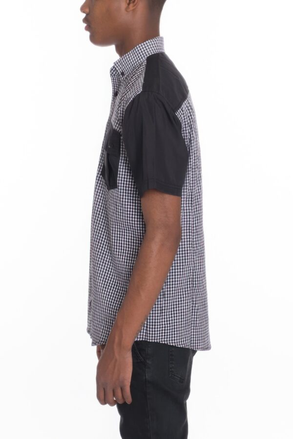 Men’s Short-Sleeve Two-Tone Button-Down Shirt