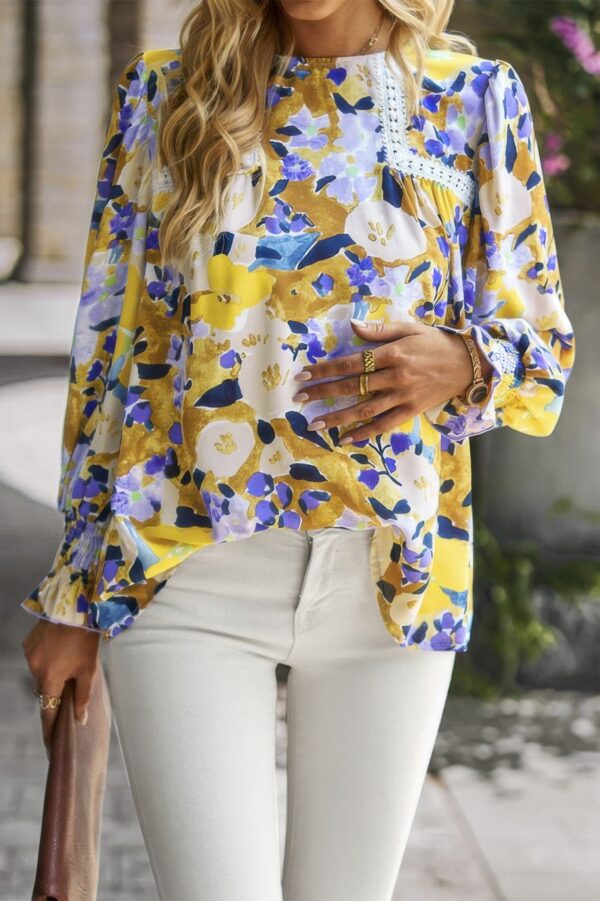 Floral Split-Hem Top with Contrast Lace Trim – Lightweight