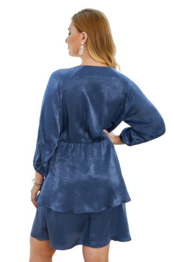 Plus Size V-Neck Dress with Ruffled Hem – Relaxed Silhouette