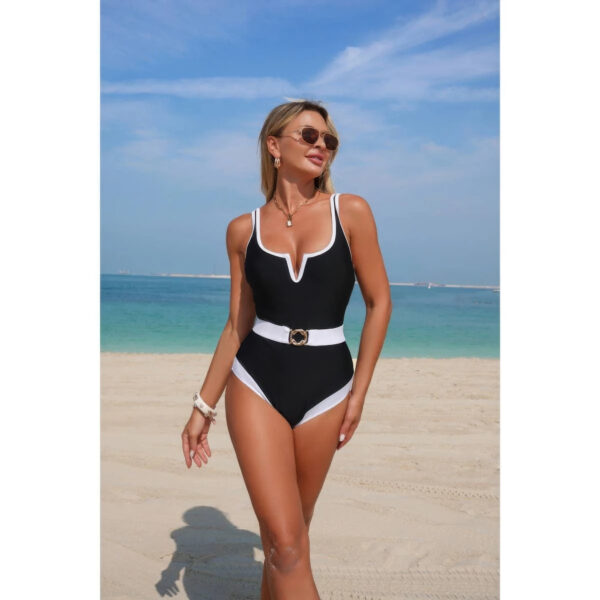 Colorblock One-Piece Swimsuit with Metal Buckle Belt
