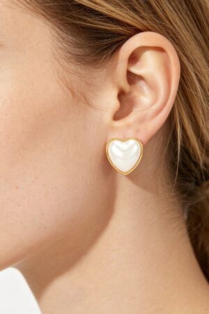 Heart-Shaped Pearl Stud Earrings with Polished Metal Frame