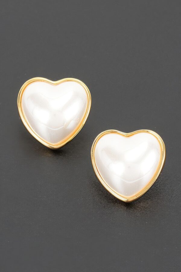 Heart-Shaped Pearl Stud Earrings with Polished Metal Frame
