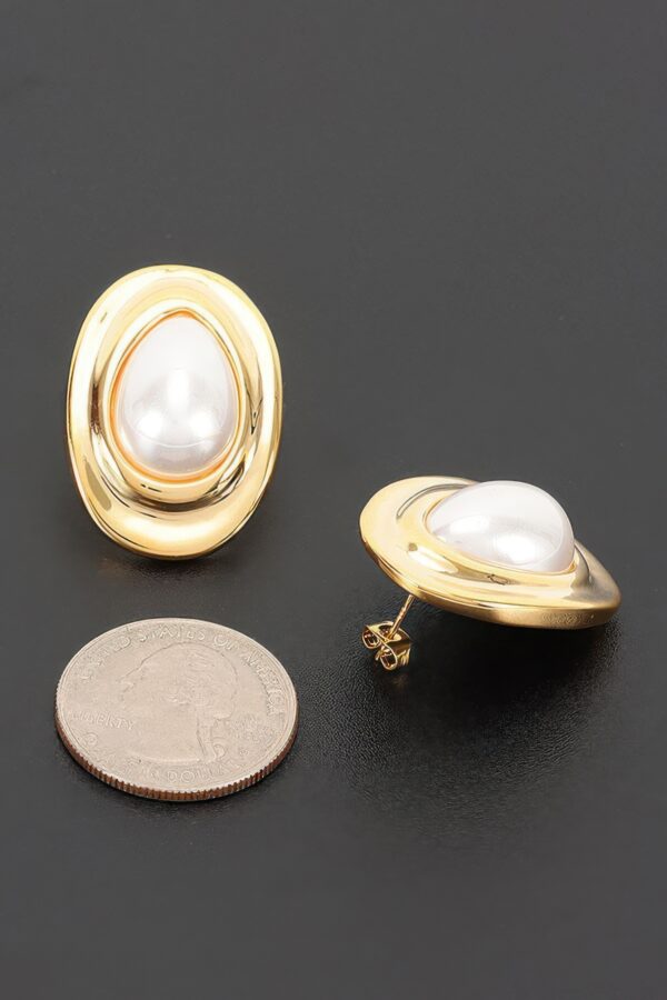 Teardrop Pearl Stud Earrings - Layered Oval Frame