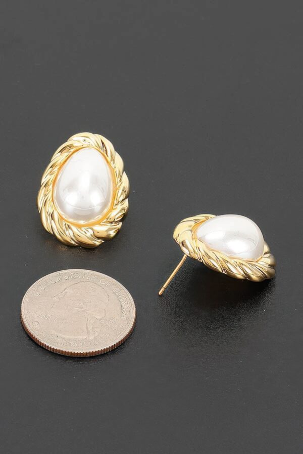 Teardrop Pearl Stud Earrings with Twisted Rope Frame