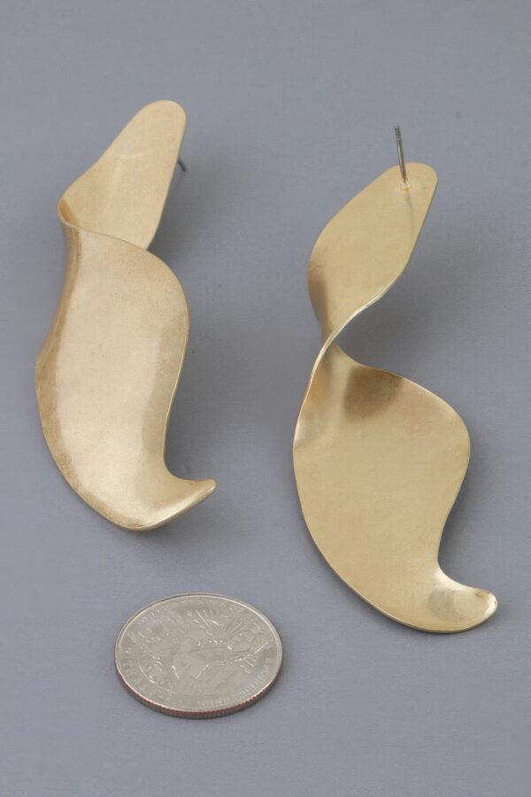 Hammered Matte Gold Elongated Swirl Drop Earrings