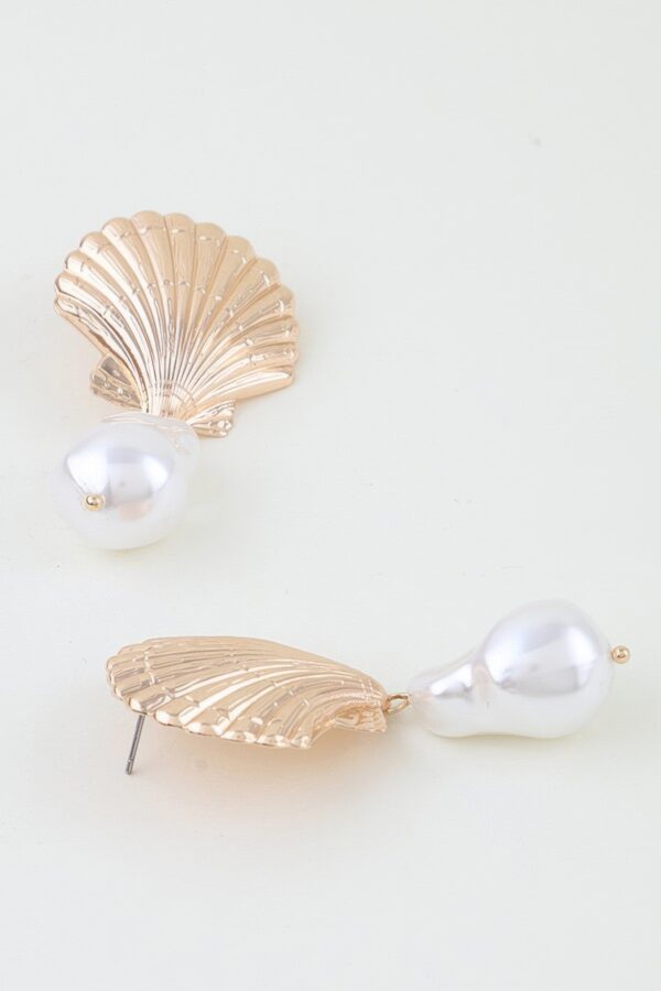 Clam Shell Pearl Drop Earrings - Irregular Pearl Accent