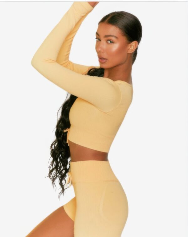 Seamless Long-Sleeve Crop Top & High-Waist Shorts Set