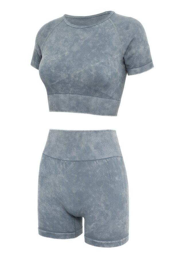 Sporty Two-Piece Yoga Set - Cropped Top & High-Waist Shorts