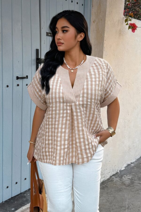 Plus Size V-Neck Plaid Patchwork Blouse - Textured Finish