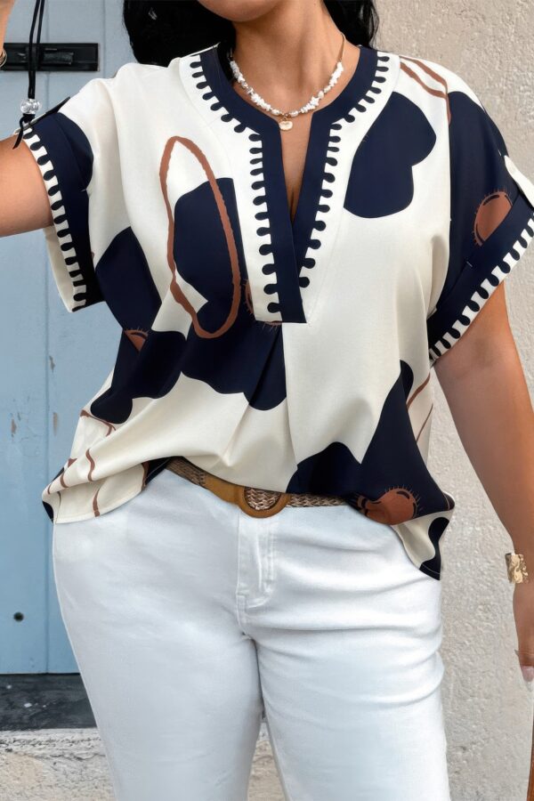 Plus-Size Notch V-Neck Floral Short-Sleeve Top