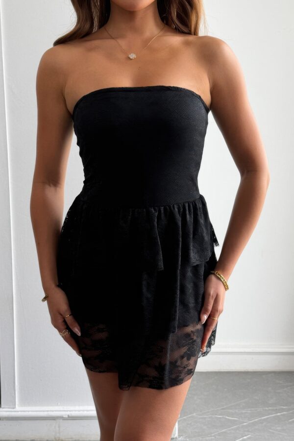 Off-Shoulder Lace Ruffle Strapless Mini Dress