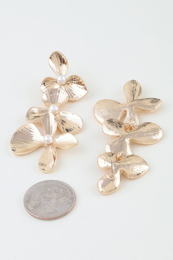 Triple Flower Ribbed Drop Earrings with Pearl Centers