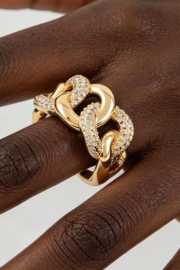 Bejeweled Curb Chain Ring - Polished Pave Links