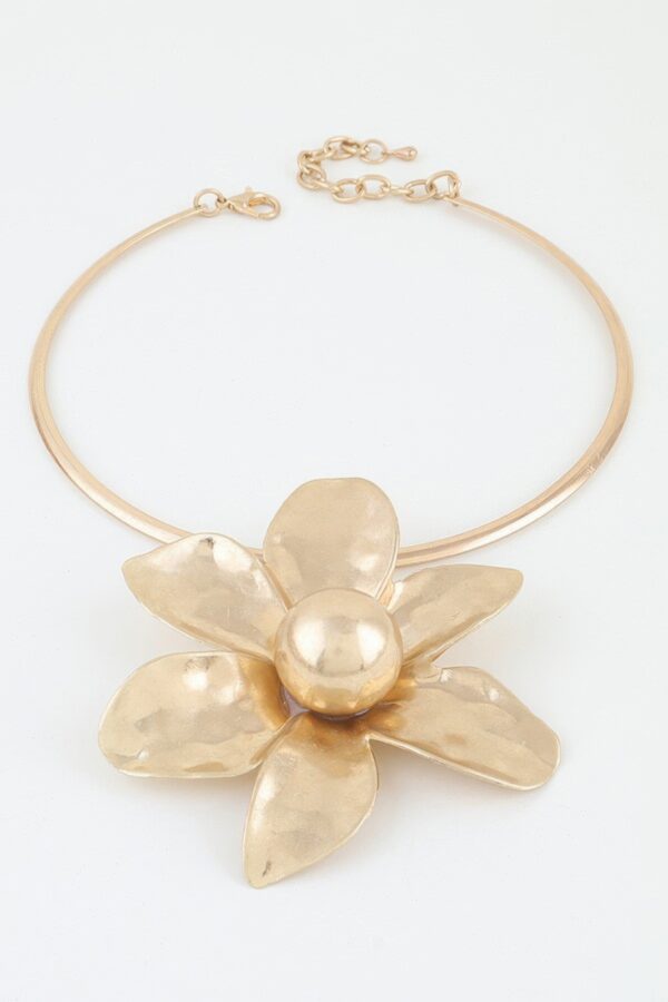 Hammered Flower Choker - Textured Five-Petal Pendant
