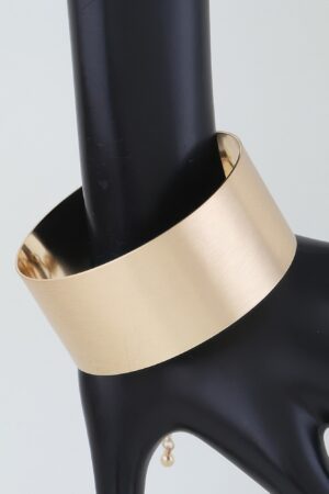 Wide Hammered Toggle Cuff Bracelet - Broad Band