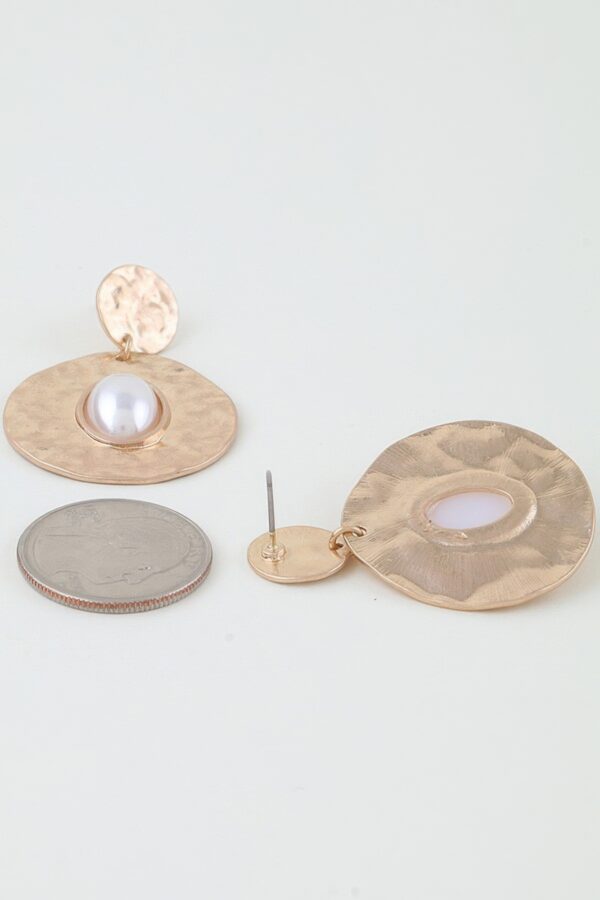 Pearl Drop Earrings with Hammered Frame