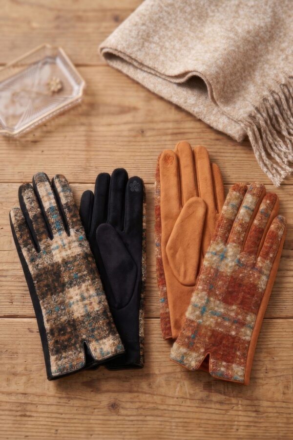 Tweed Touchscreen Gloves with Suede Palm & Floral Tip
