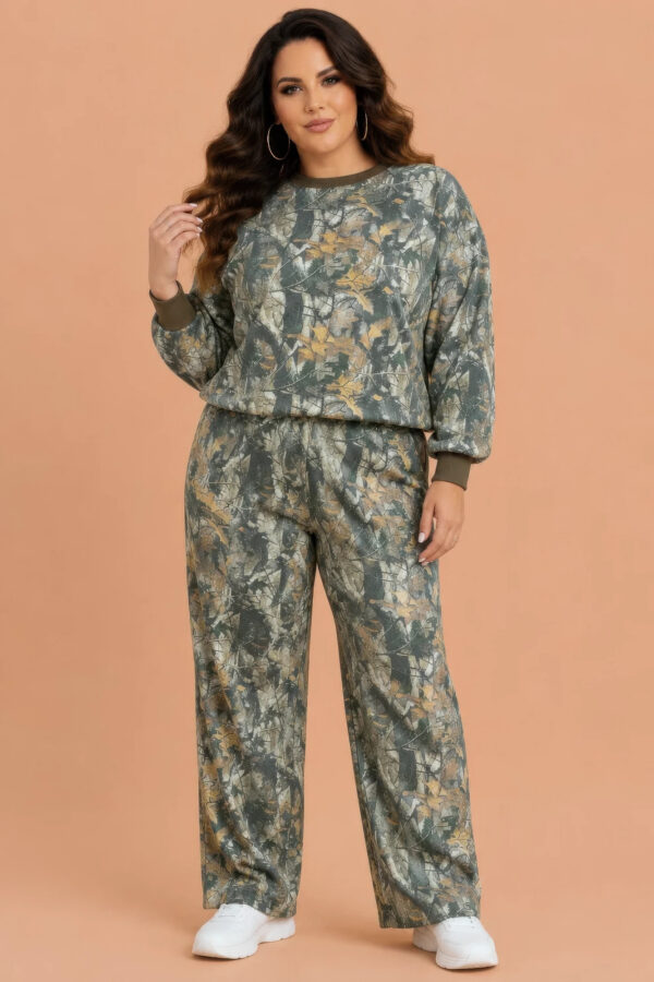 Camo Print Long Sleeve Top & Pant Set - Plus Size
