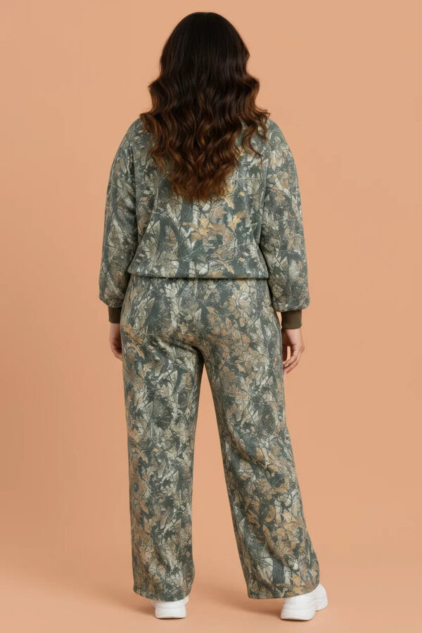 Camo Print Long Sleeve Top & Pant Set - Plus Size